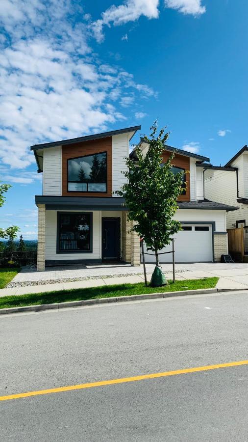 Appartement Baycrestone à Coquitlam Extérieur photo